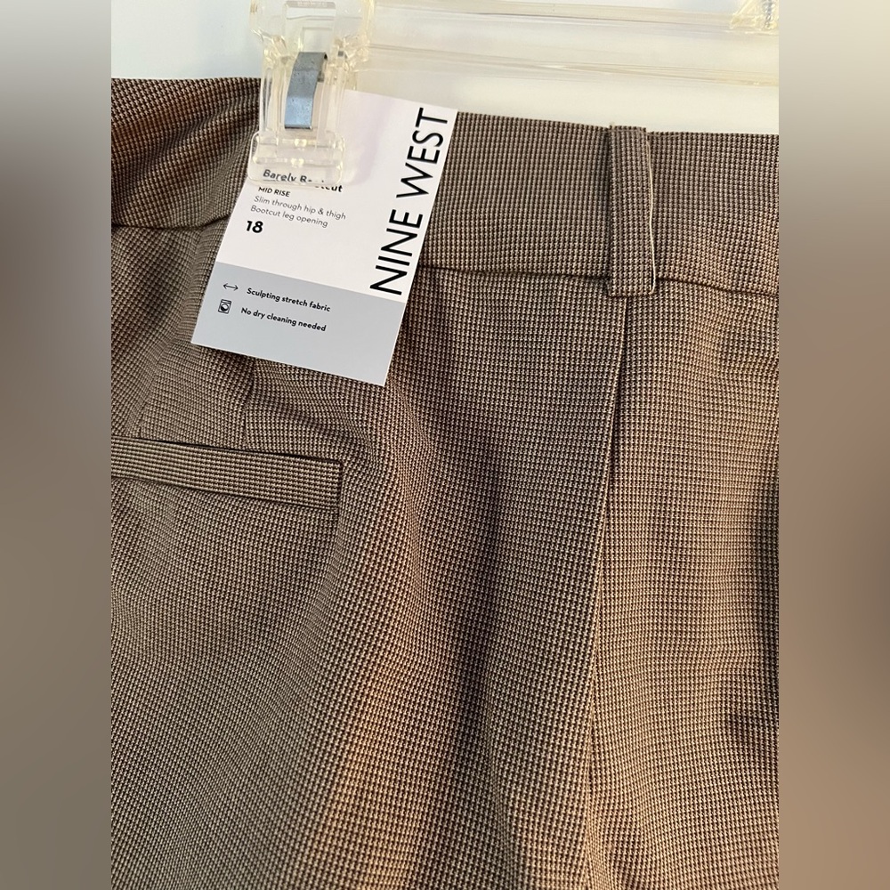 NWT Nine West Barely Bootcut Pants Size 18 Taupe Houndstooth - Picture 3 of 6